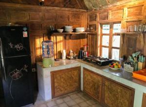 Room #5 Mari Posa Cottage