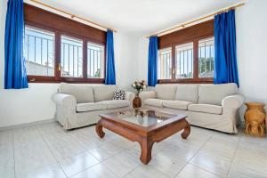 Chalet Individual Con Piscina, de 3 habitaciones en Coma-ruga