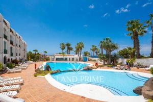 Golden Sunset And Golf Views in Amarilla Golf PH35