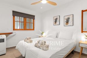 Golden Sunset And Golf Views in Amarilla Golf PH35