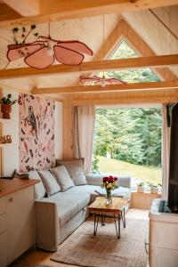 Tiny house nad potokiem