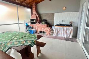 LUGA: Casa Sol ampla a 350m da praia em Laguna