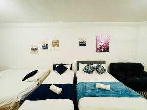 Large studio flat in central Location