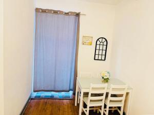 Large studio flat in central Location