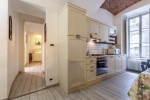 Via Po - Big appartment