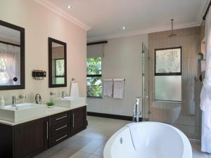 Forestwood Drive 13 Zimbali Estate