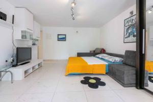 Crikvenica Apartment 24