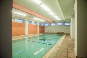 Design and Wellness apartment with Pool and GYM