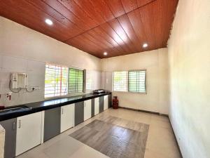 Friends Farm House - The Dream Stays ll Pvt Pool ll 3 Bhk ll Big Lawn