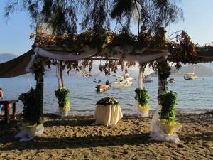 Endeavour Beach luxury Holiday Cabin