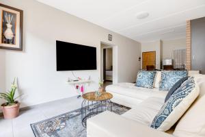 Home Away By Waterfall