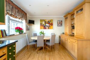 Veeve - Clarendon Townhouse