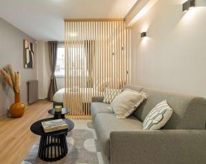 Montmartre - Deluxe studio with lift for 4