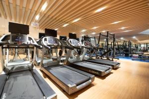 Blueground Sangam city view nr World Cup Park SEL-48