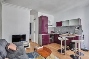 Apartment Center of Paris by Studio prestige