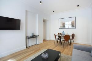 Apartment Palais Royal by Studio prestige