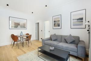 Apartment Palais Royal by Studio prestige