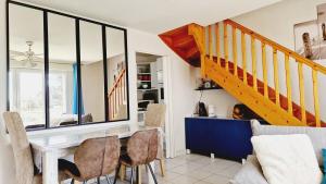 Le Duplex, appartement vue mer avec parking privé