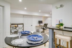 1 Mi to the Metro! Centrally Located Apt Near DC