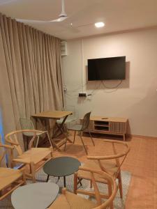 Aqua Aura 2 Bedroom Apartment Pereybere