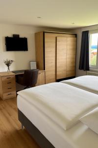 Suite4you Erlen,Moderne Suite Bodenseenah, privater Indoorpool ganzjährig beheizt, Sauna, Parkplatz & WLAN