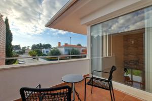 Vita Portucale ! Aroeira 4 Bdr Pool & Golf Retreat