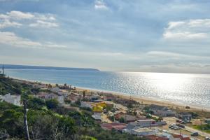 Vita Portucale ! Aroeira 4 Bdr Pool & Golf Retreat