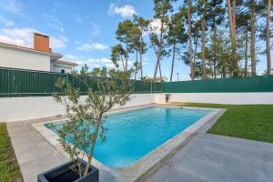 Vita Portucale ! Aroeira 4 Bdr Pool & Golf Retreat