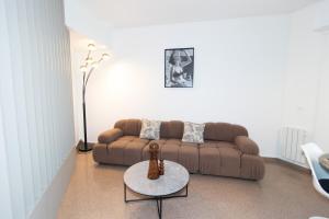 Apartment Père Lachaise by Studio prestige