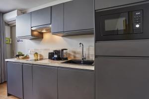 Apartment Center of Paris by Studio prestige