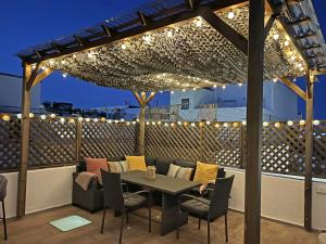 Casa Alice with Rooftop in Olhão By Junto ao Mar