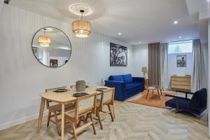 Duplex Center of Paris by Studio prestige