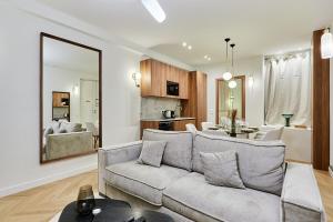 Superb Apartment Center of Paris by Studio Prestige