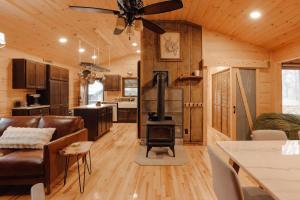 Home with Sauna & Hot Tub & Lake Access