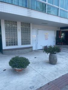 Apê de fundos em condo beira mar com garagem e Wi-Fi