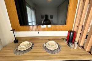 Studio completo com varanda e vaga próx metro