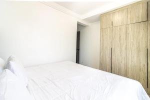 2bdr, Gym, Pool,Near cbd and westlands