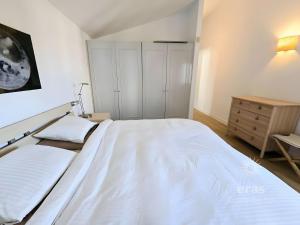 Stunning Villa - Private Pool V100