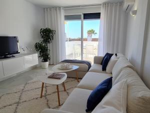 Duplex Penthouse With Sea Views 121