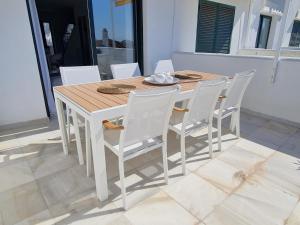 Duplex Penthouse With Sea Views 121