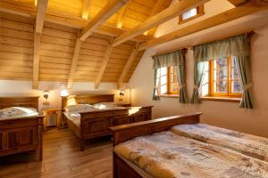 Dřevěnka pod strání