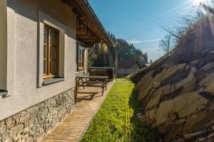 Dřevěnka pod strání