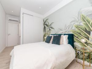 Akisol Faro Virtuous