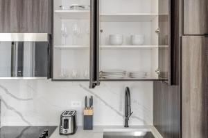 Blueground Greenpoint view nr Transmitter Park NYC-1896