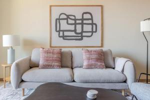 Blueground Contra Costa Centre pool nr Mt Diablo SFO-1901