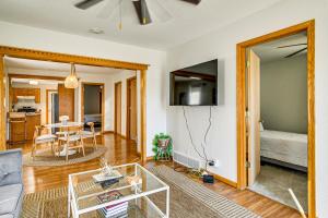 Pet-Friendly Home 2 Mi to Downtown Des Moines!