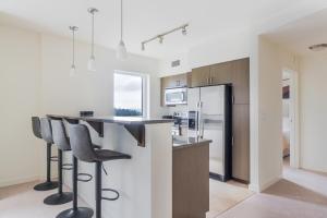 Blueground Northwest Bellevue rooftop nr Bellevue Park SEA-945