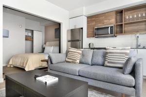 Blueground West Queen Anne view nr Kerry Park SEA-934