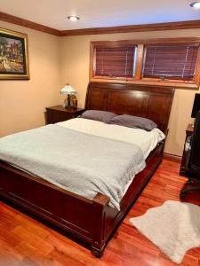 Lakefront GetawaY & Romantic NightS + BeacheS NeaR