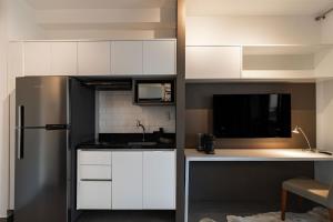 Luxo no VN Capote Nespresso vaga ao lado do metro